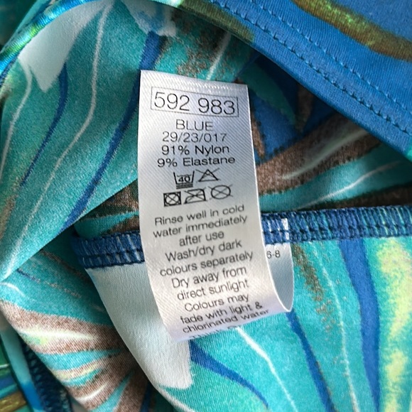 SOLD (elsewhere)M&Co size 6 Summer Flowery Beach Bikini Cover Dress - Picture 7 of 7